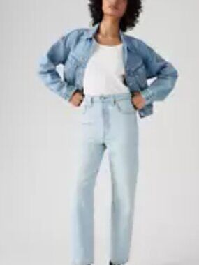 Levi’s Ribcage Straight Ankle Jeans – Light Wash size: W28 L27